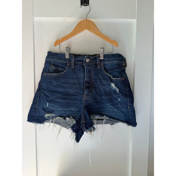 Old Navy Pants - Old Navy High Rise distressed women's denim shorts